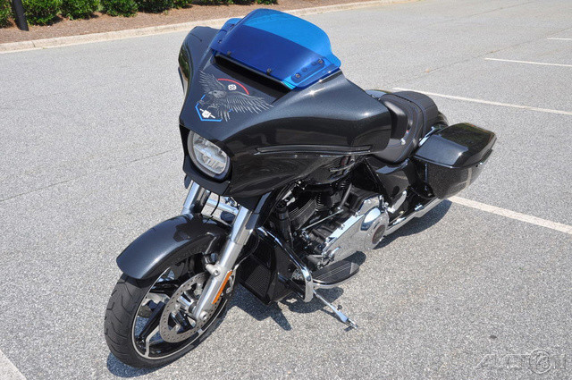 Street Glide®