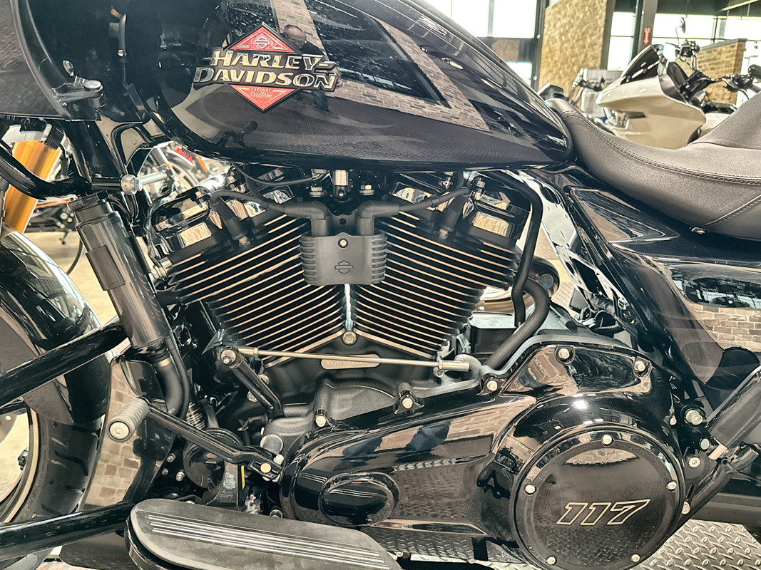 Road Glide®
