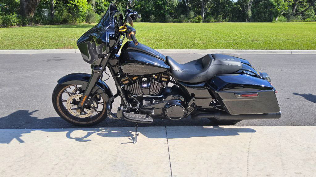 Street Glide® ST