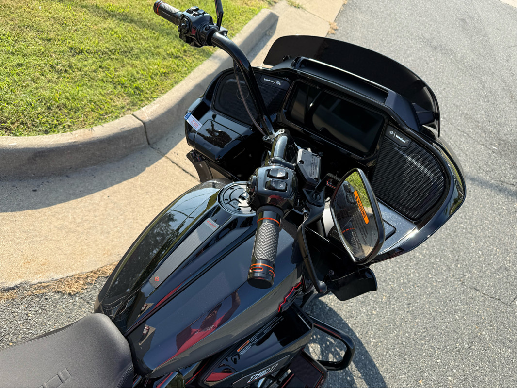 CVO® Road Glide®
