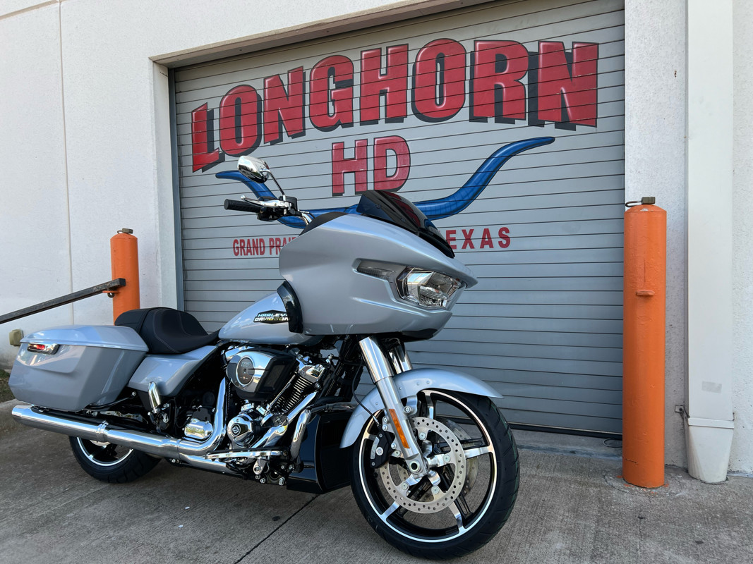 Road Glide®