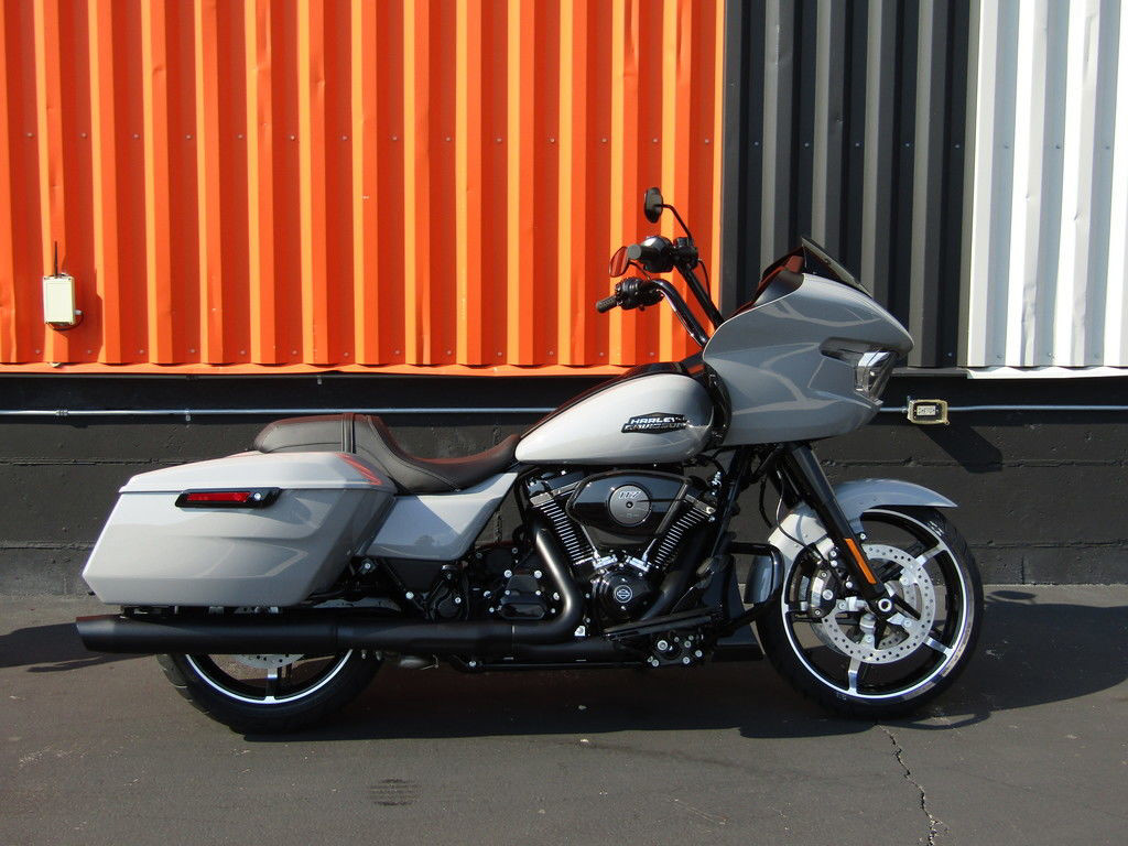 Road Glide®