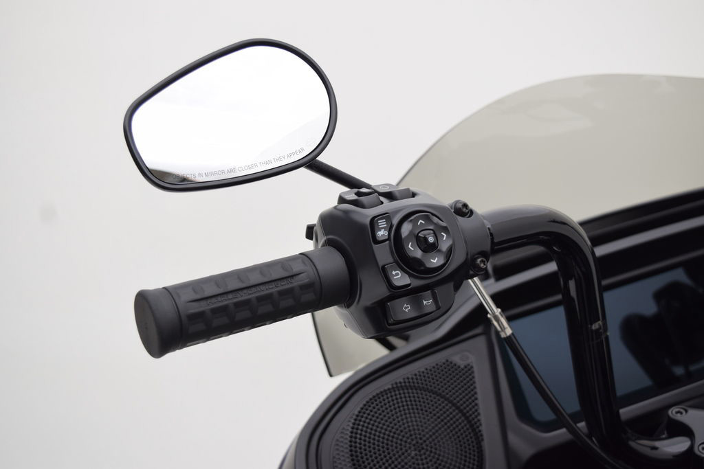 Road Glide®