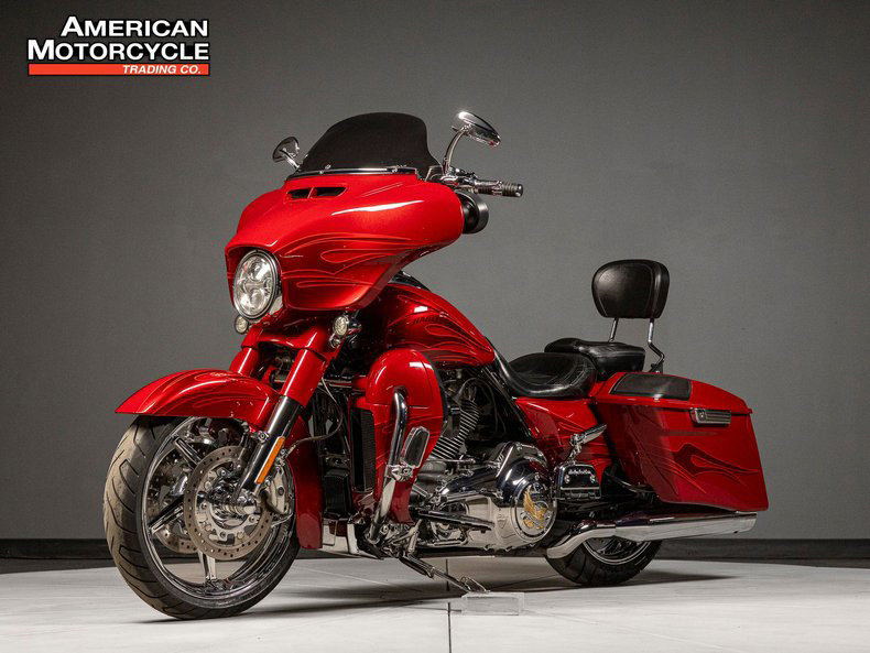 CVO® Street Glide®