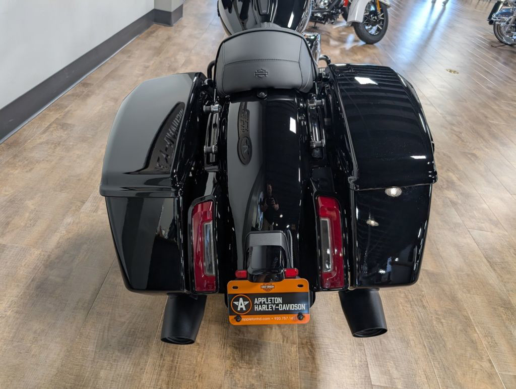 Street Glide®