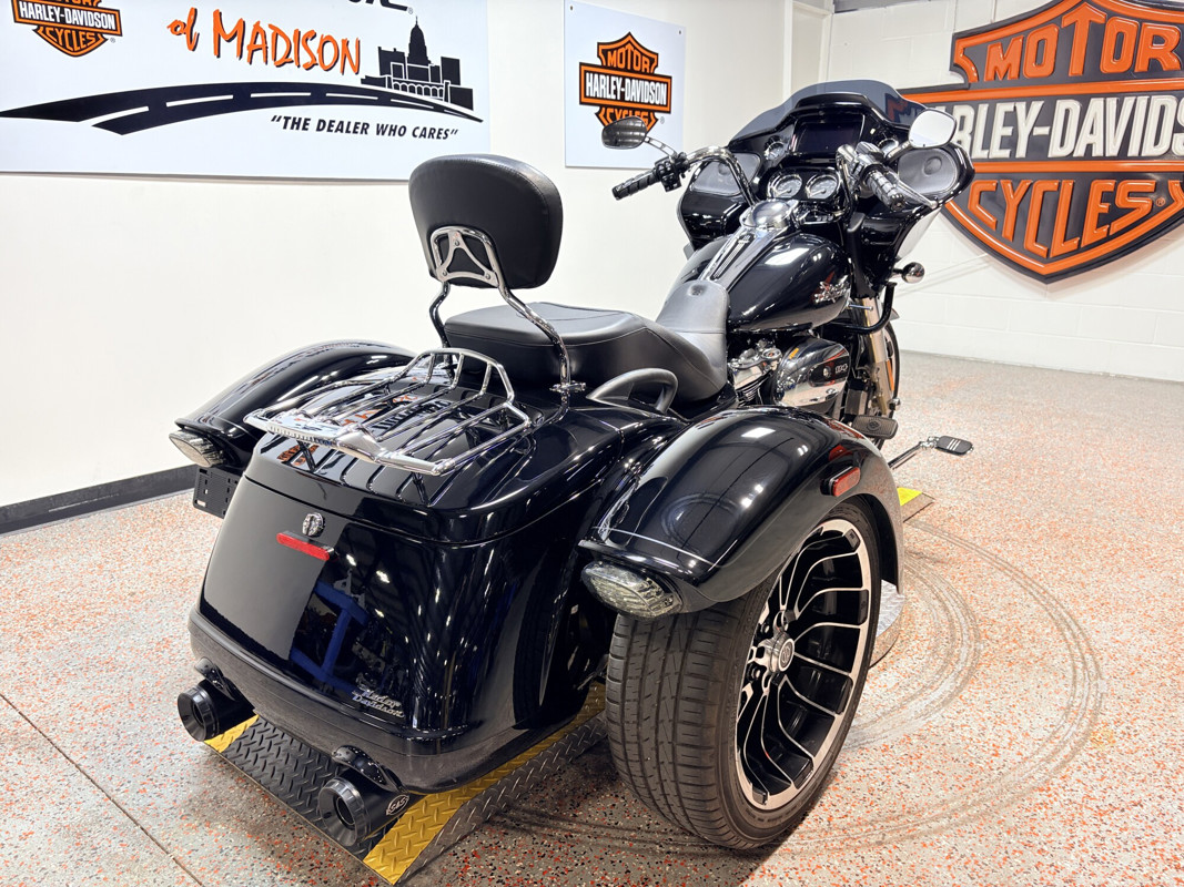 Road Glide® 3