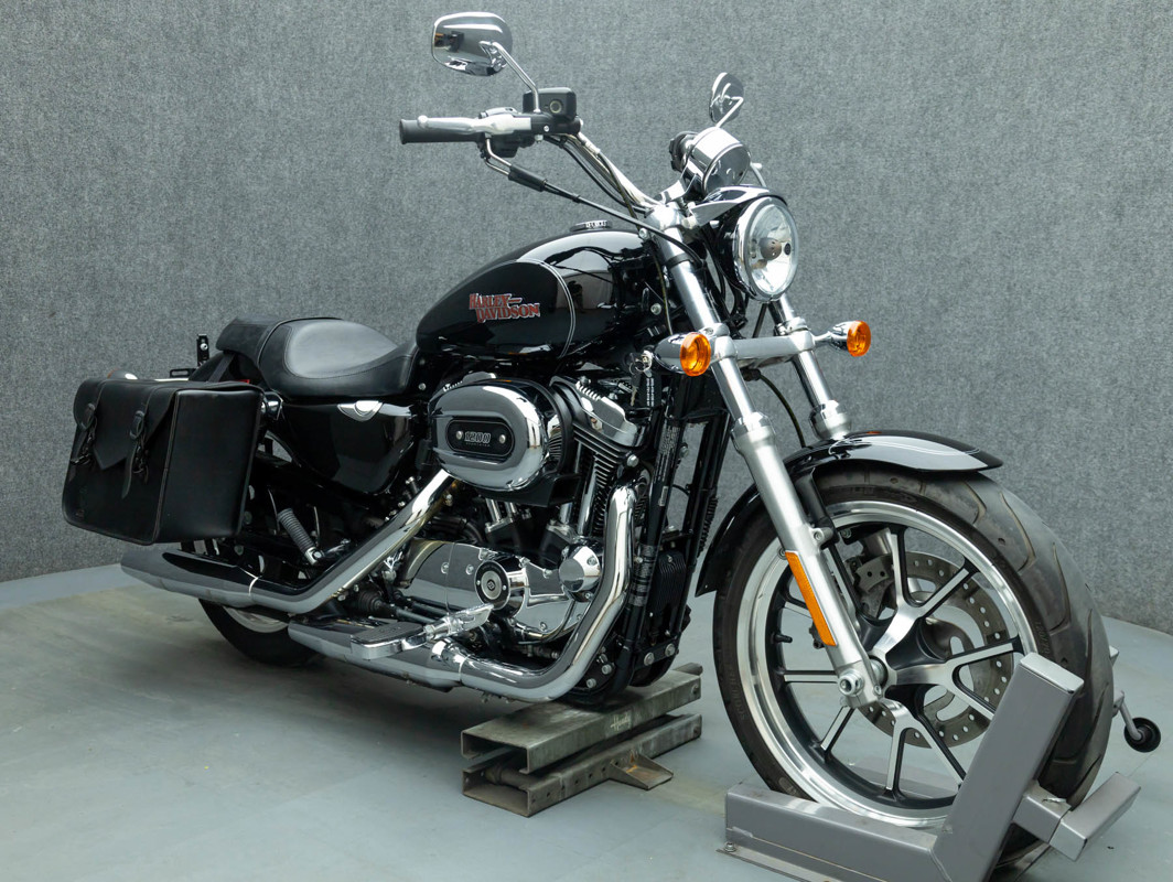 Sportster® SuperLow® 1200T