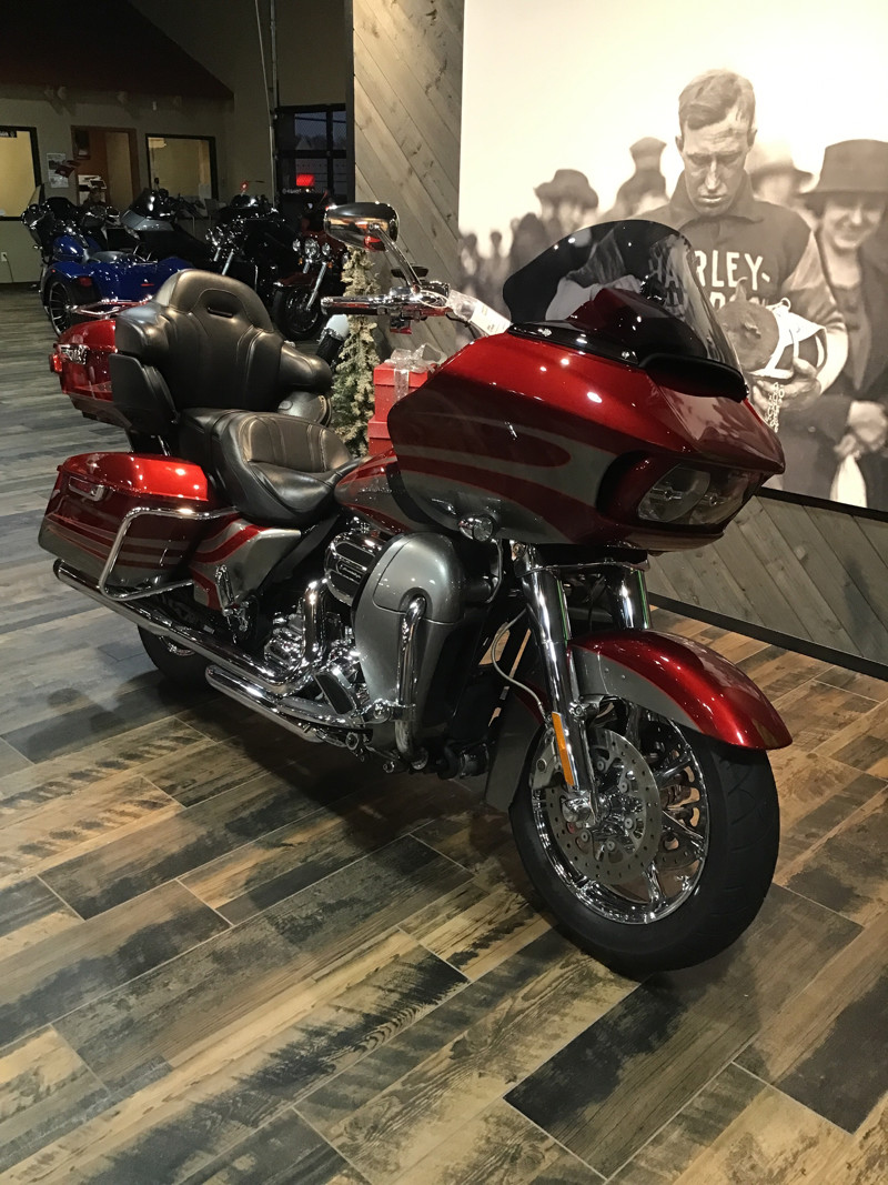 CVO® Road Glide® Ultra