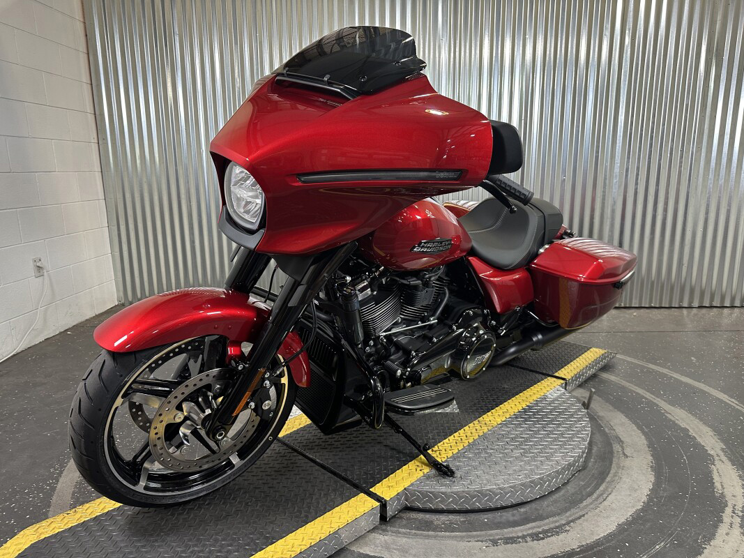 Street Glide®
