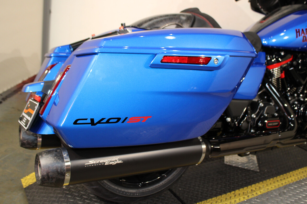 CVO® Street Glide® ST