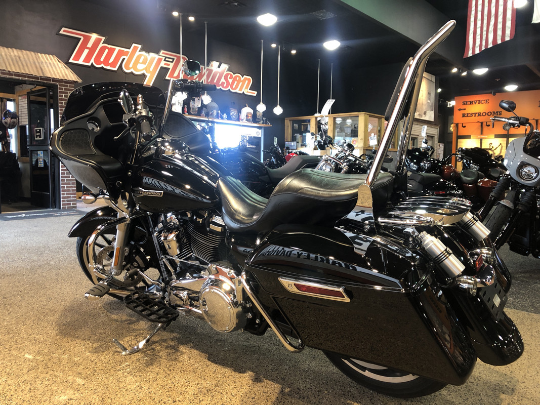 Road Glide®