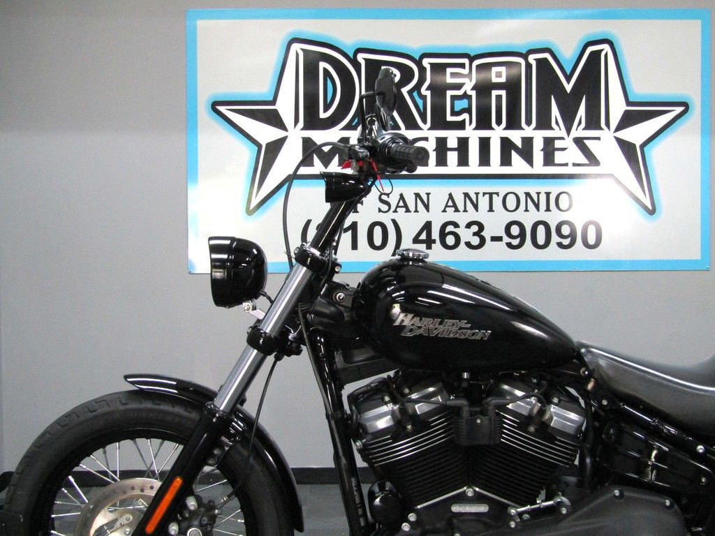 Street Bob®