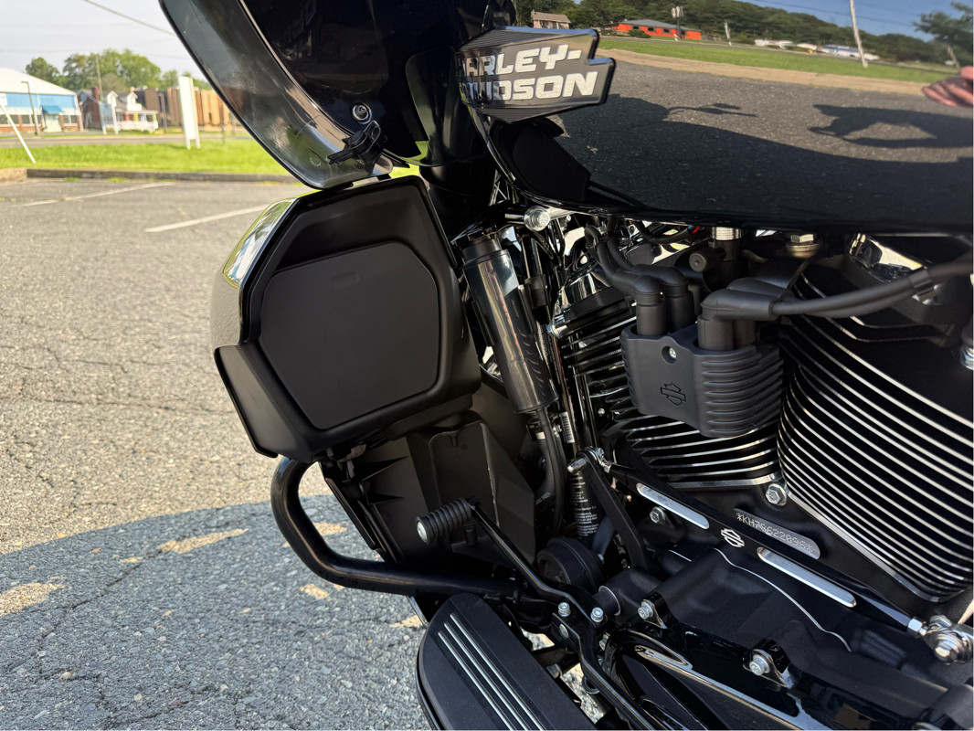 Road Glide®