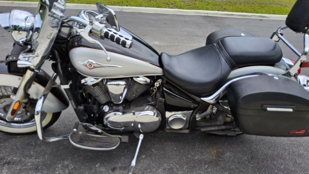 Vulcan 900 Classic