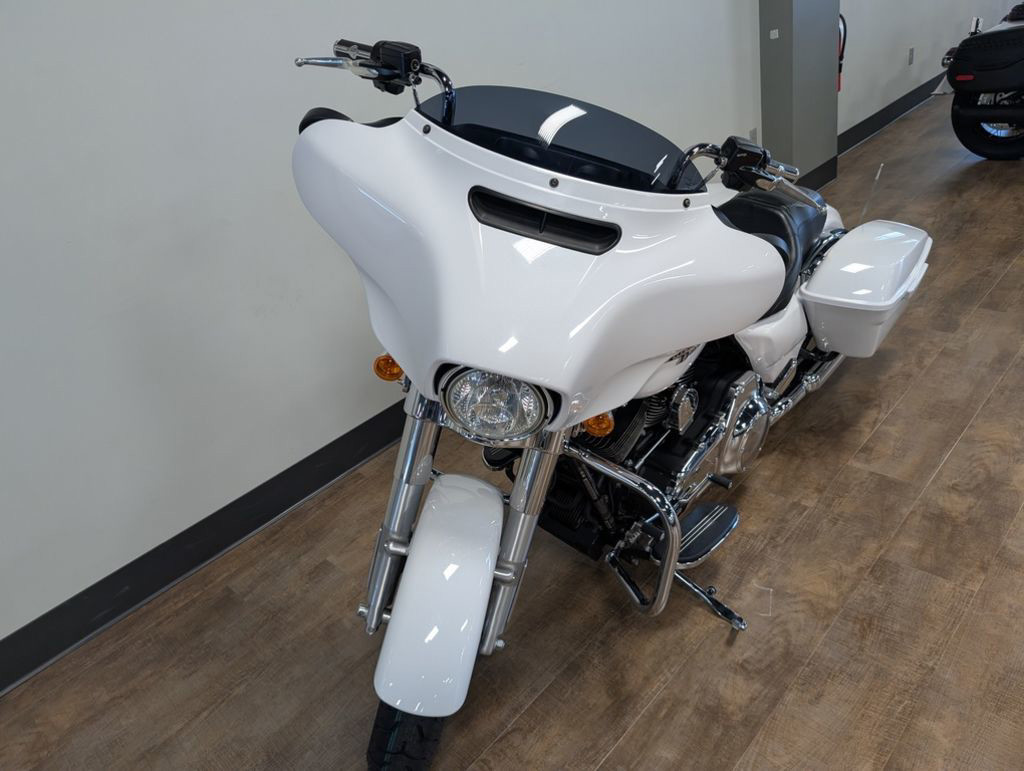 Street Glide®
