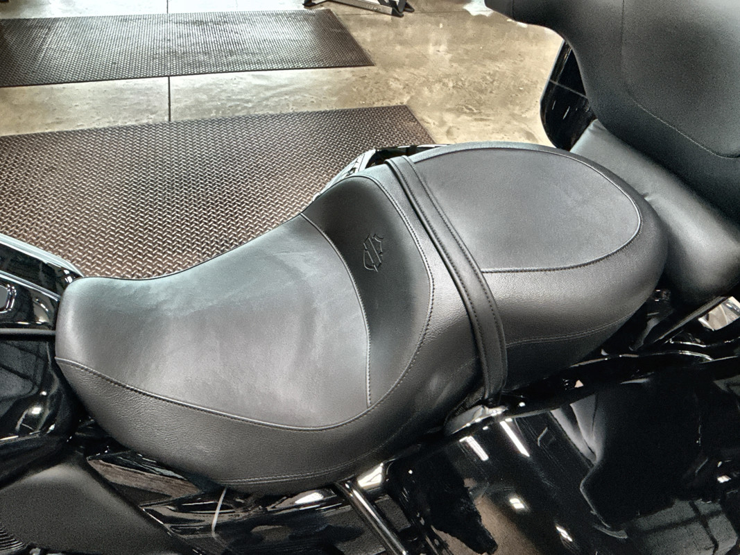 Street Glide® Ultra