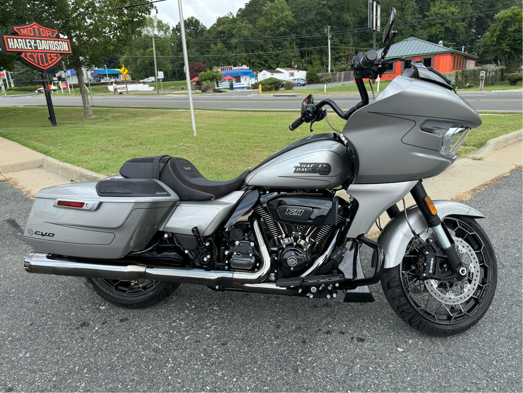 CVO® Road Glide®