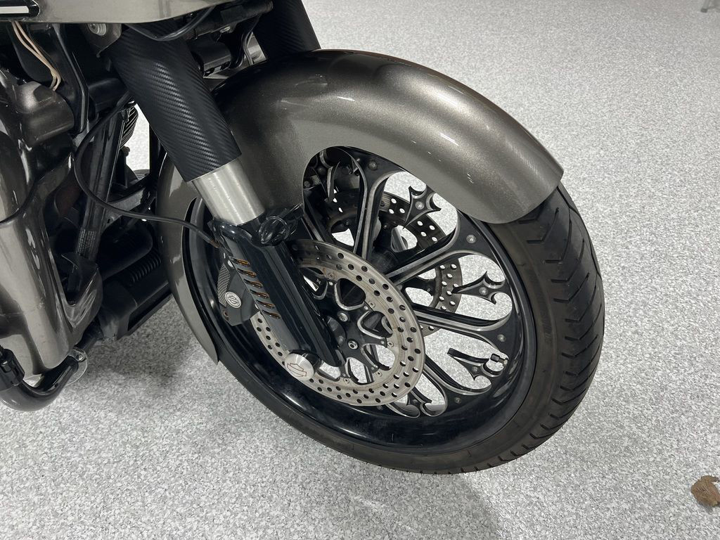 Road Glide® Custom