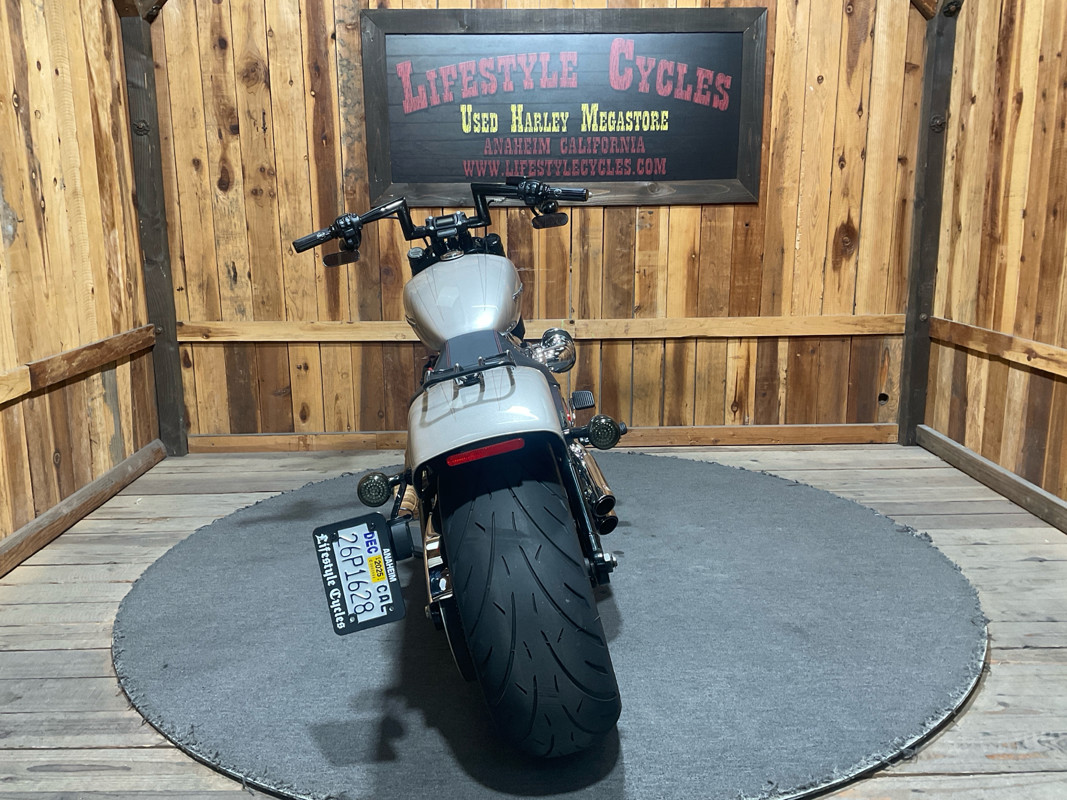 Softail® Breakout®