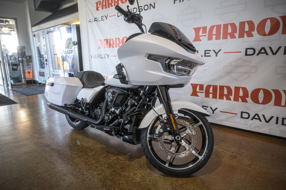 Road Glide®