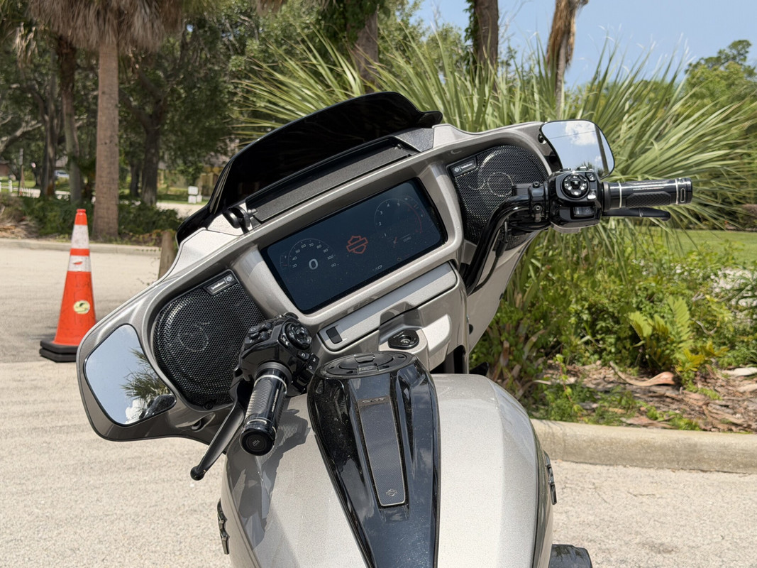 CVO® Street Glide®