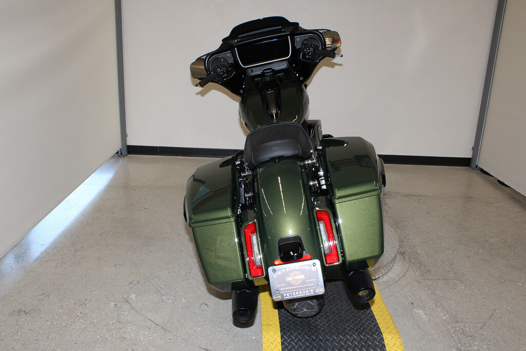 Street Glide®