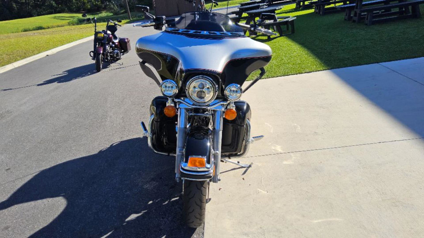 Ultra Classic® Electra Glide® Firefighter/Peace Officer 