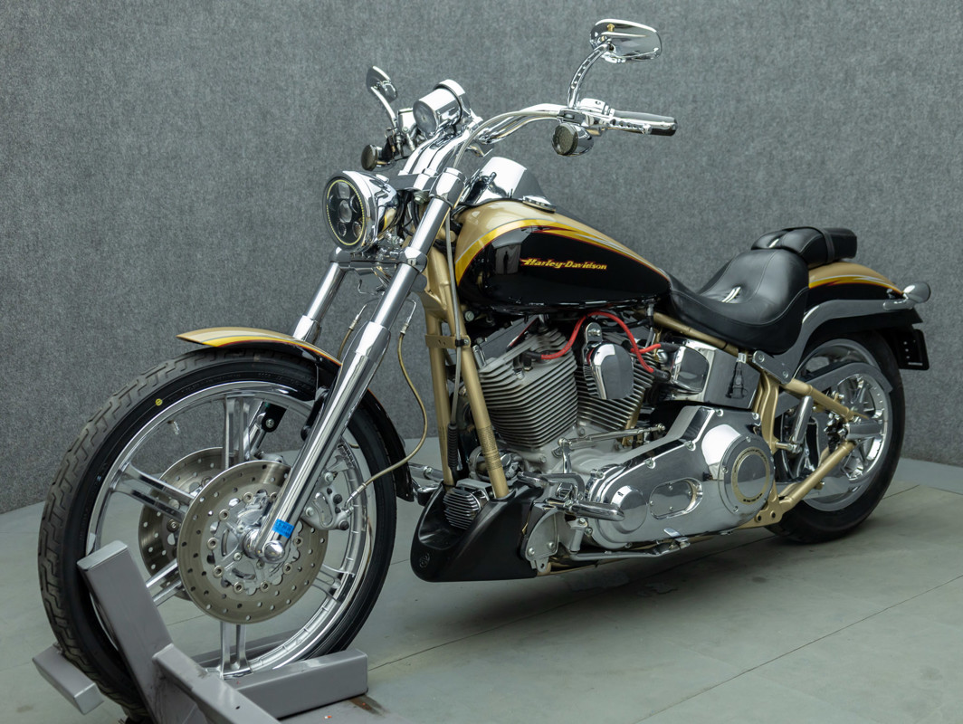 Screamin' Eagle® Softail® Deuce