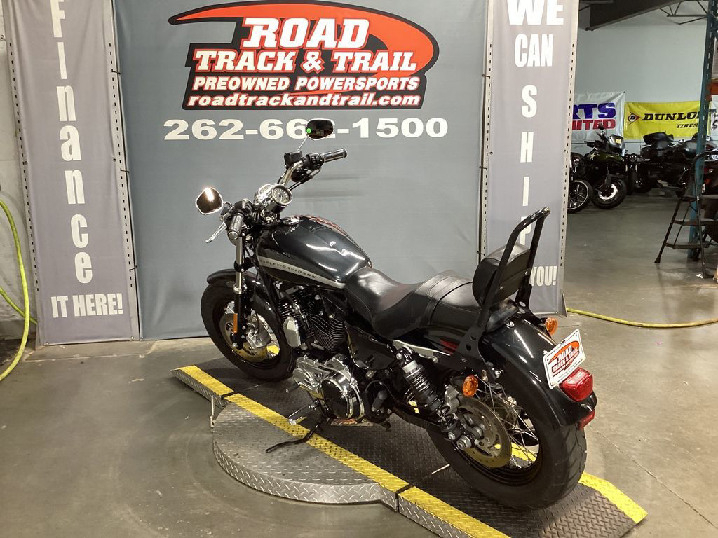 Sportster® 1200 Custom