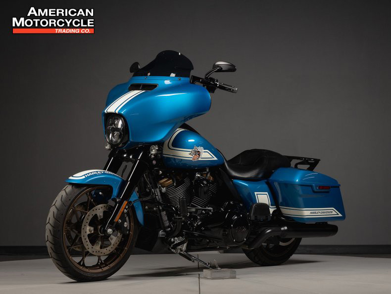Street Glide® ST