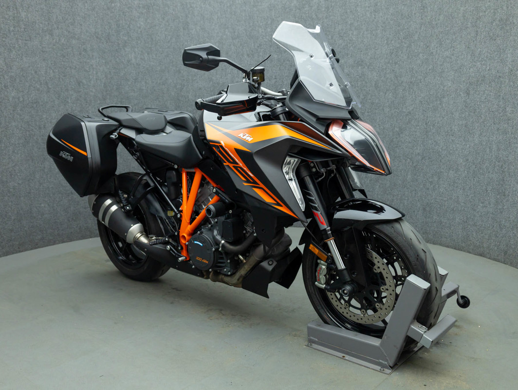1290 Super Duke GT