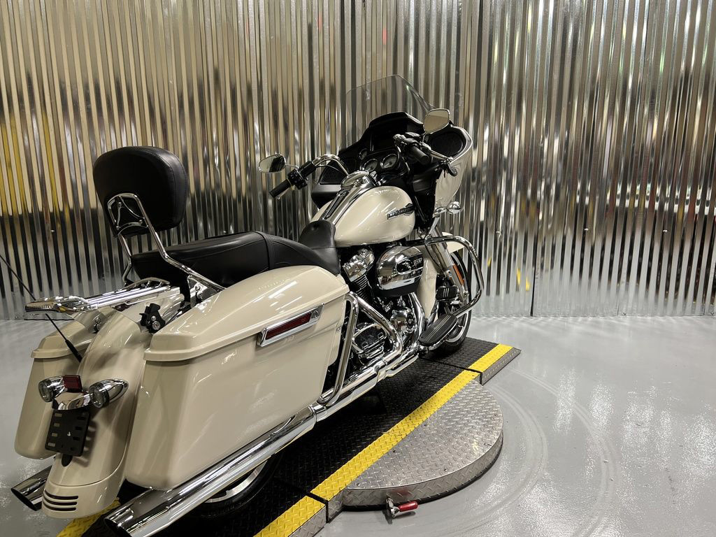 Road Glide®