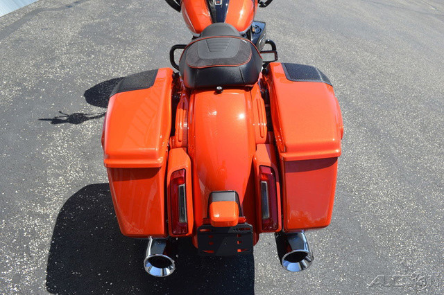 CVO® Road Glide®