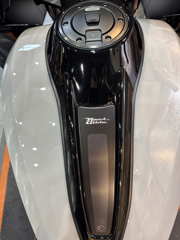 Road Glide®
