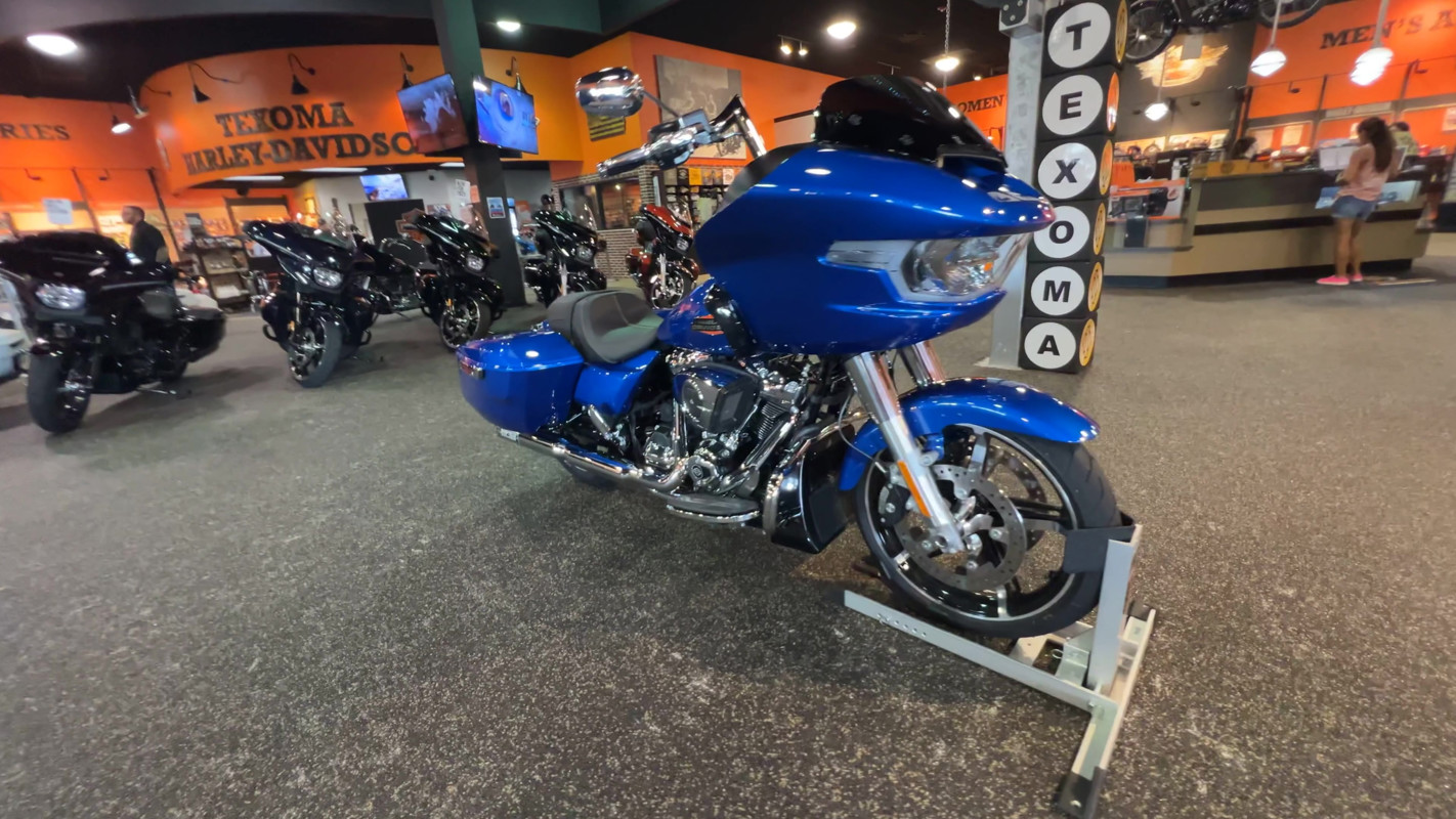 Road Glide®