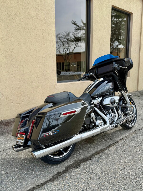 Street Glide®