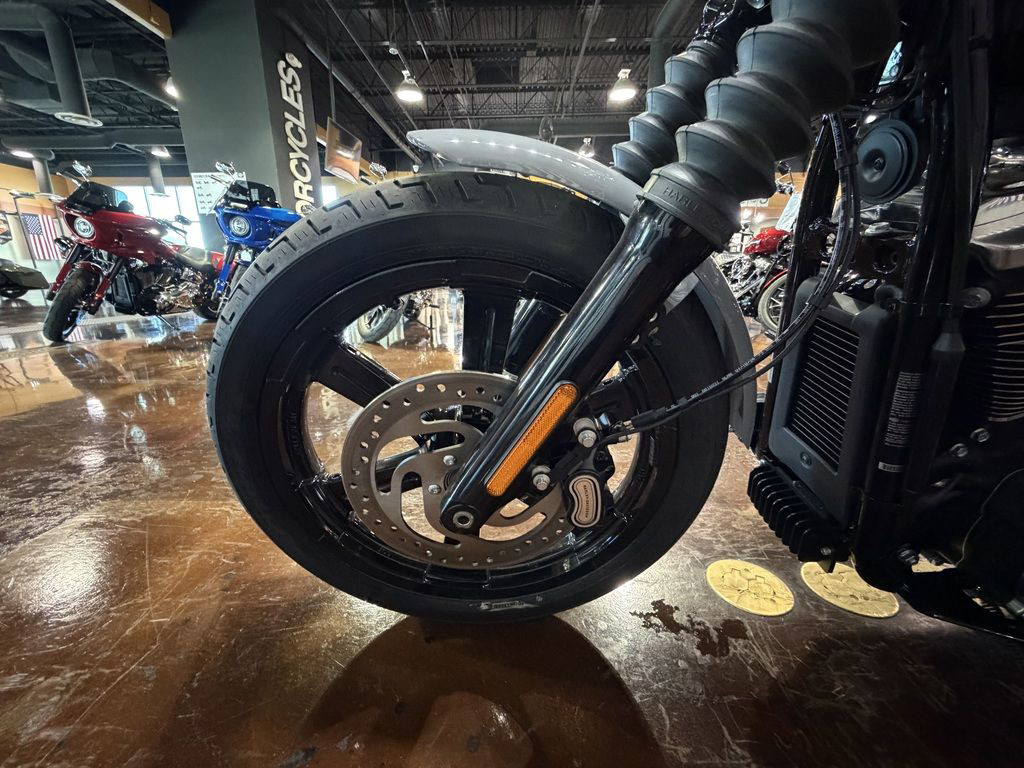 Street Bob®