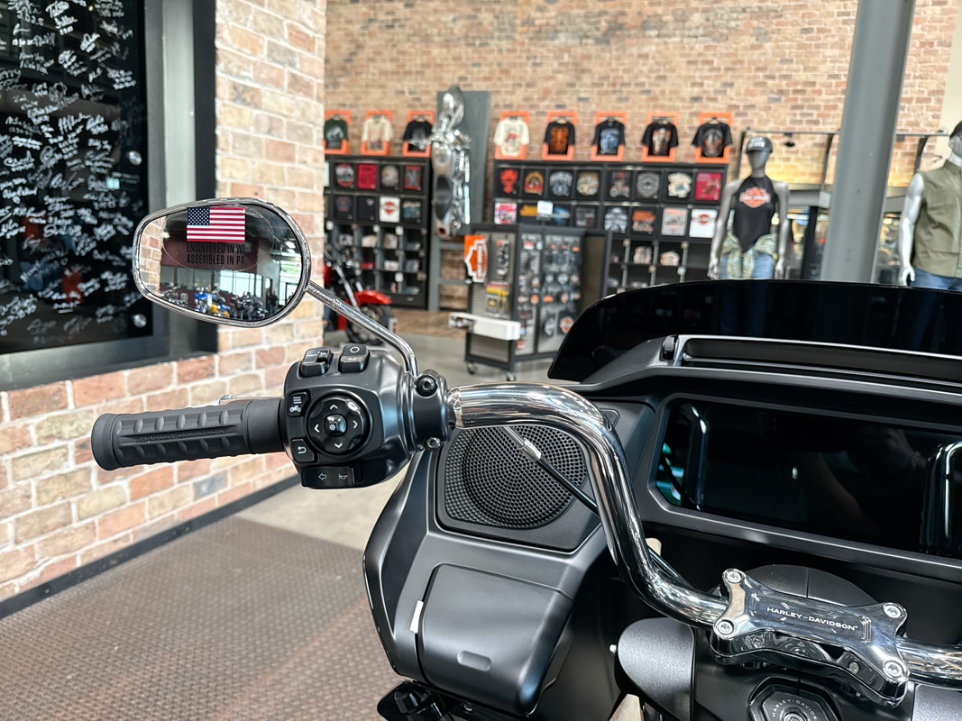 Road Glide®