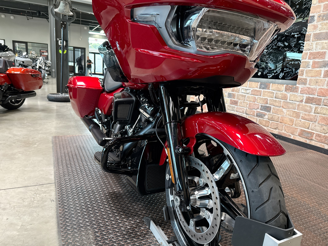 Road Glide®