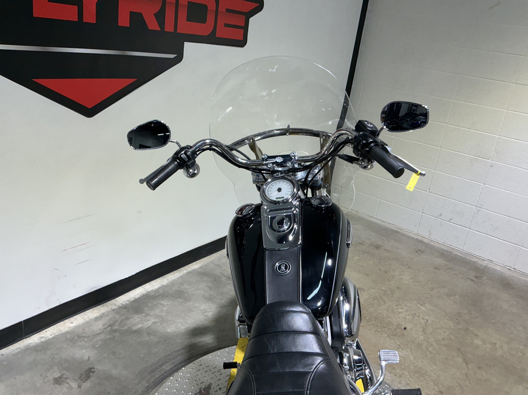 Dyna® Super Glide® Custom