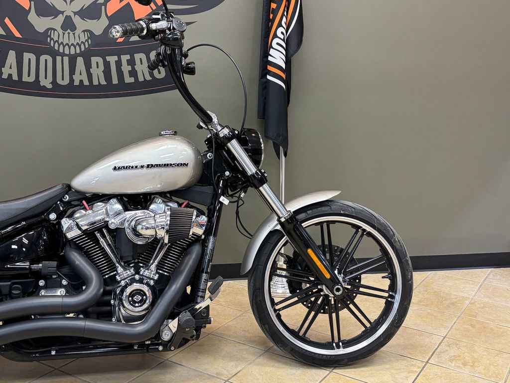 Softail® Breakout®