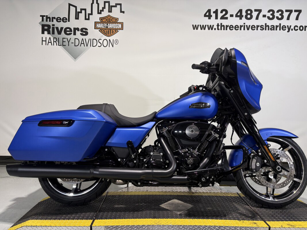 Street Glide®