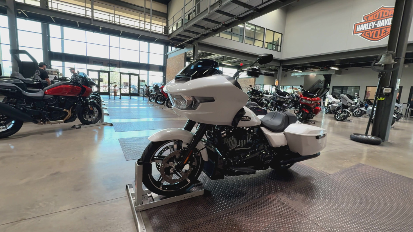 Road Glide®