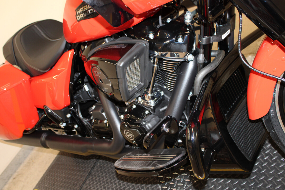 Road Glide®