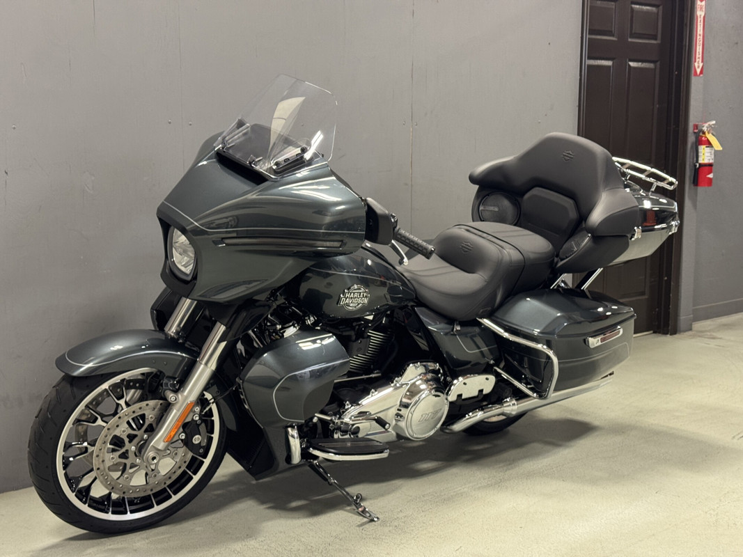Street Glide® Limited