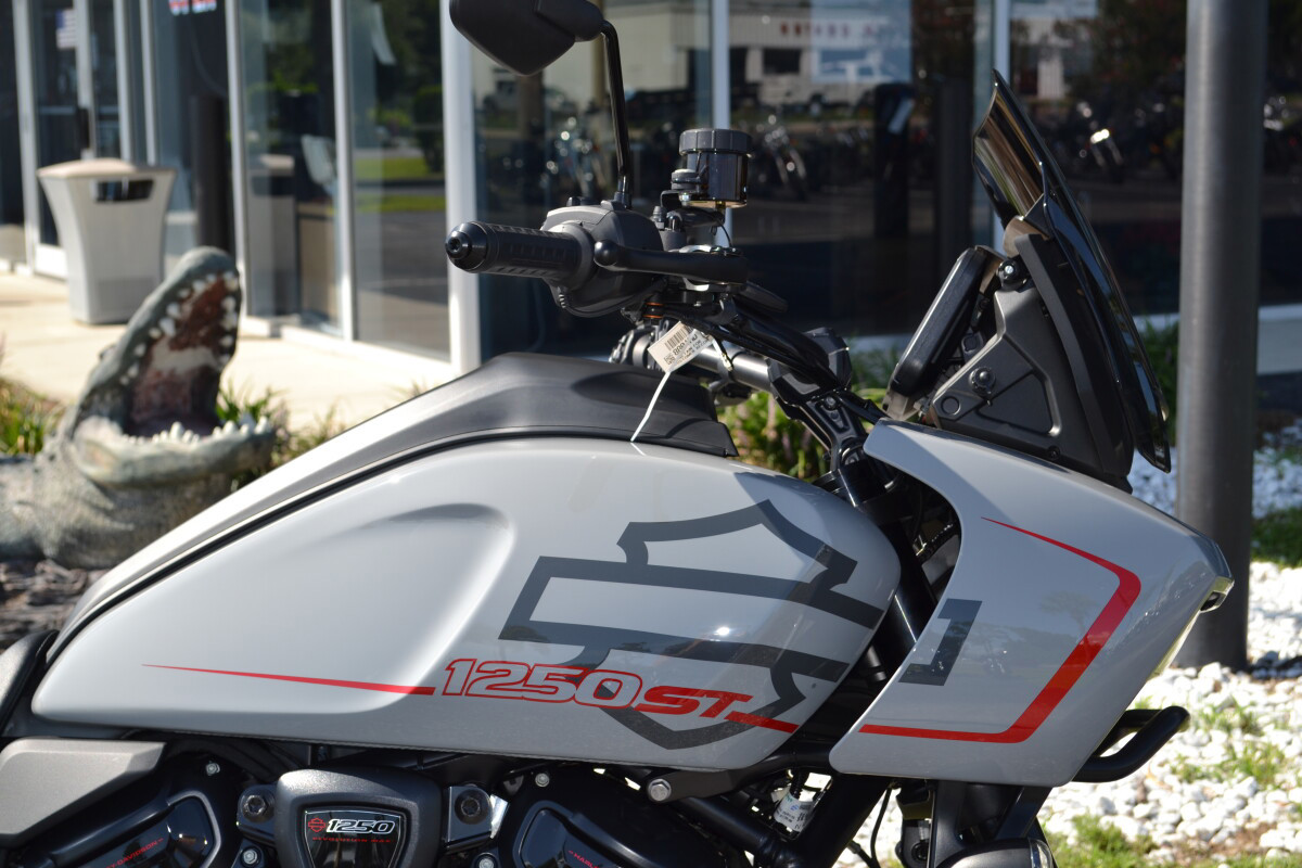 Pan America® 1250 ST