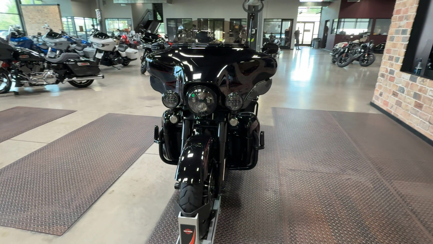 CVO® Ultra Classic® Electra Glide® 