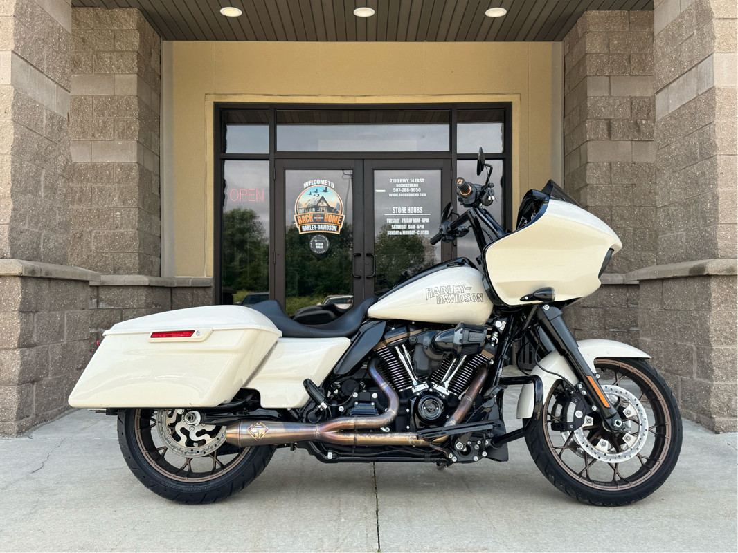 Road Glide® ST