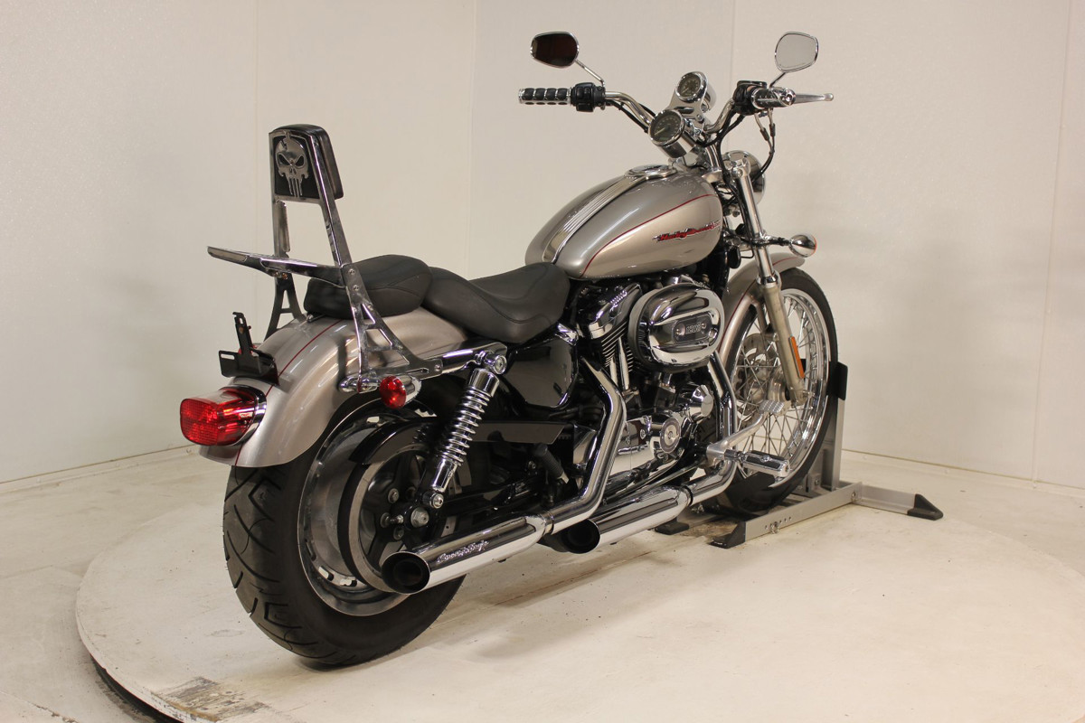 Sportster® 1200 Custom 