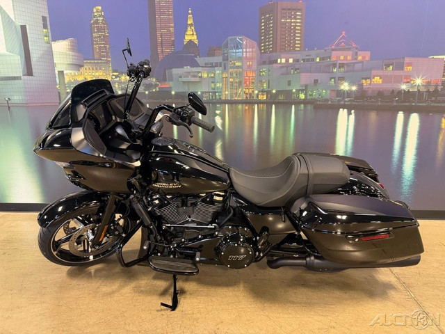Road Glide®